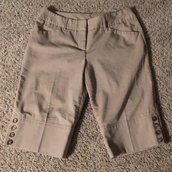 Dress shorts - Picture 1 of 3